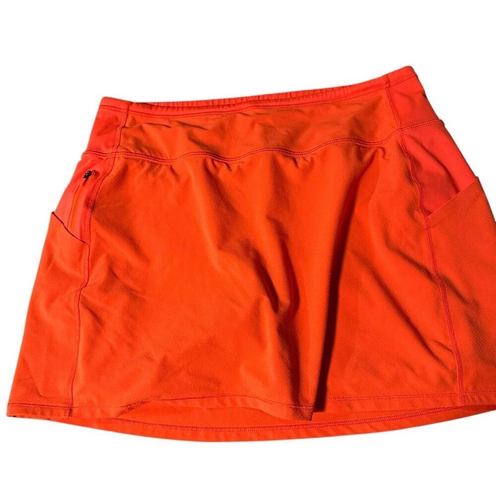 Athleta Action Skort in Dobby 14.5” Medium Skirt Short Athletic Orange Pockets - Picture 2 of 6